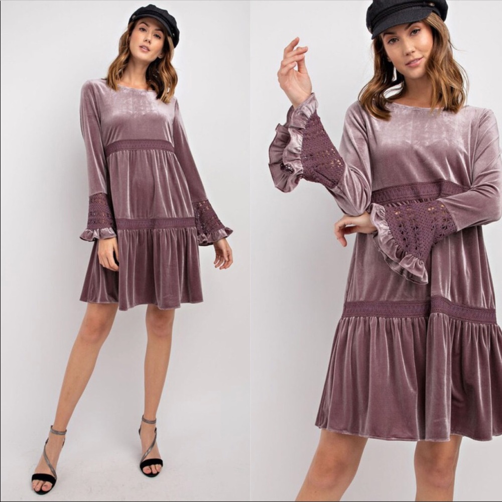NEW! BABYDOLL VELVET DRESS